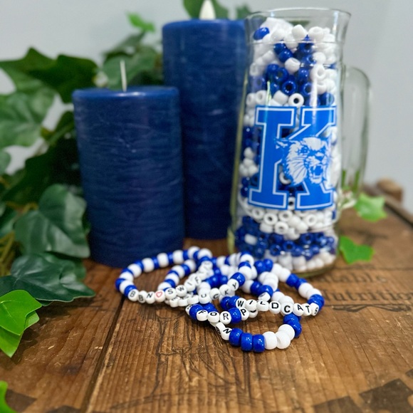 University of Kentucky friendship bracelets - Picture 2 of 7